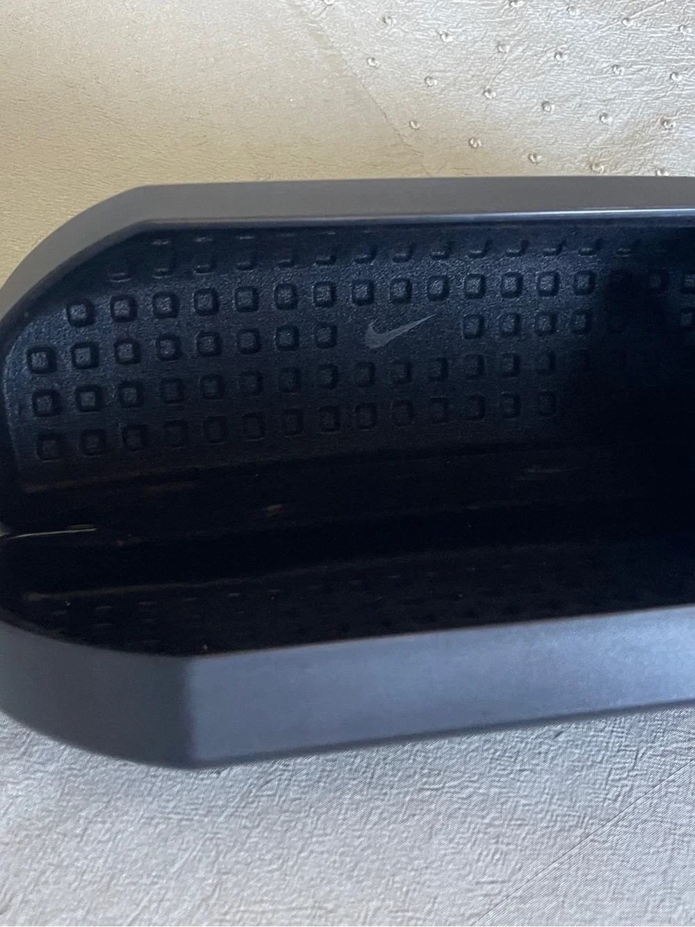 Nike Men's Black Hard Clamshell Sunglasses Case